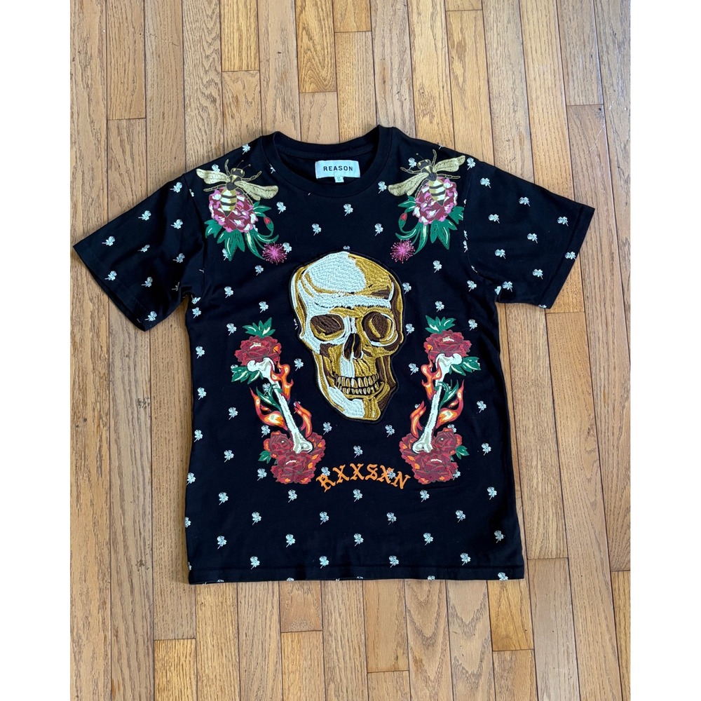 Reason T-Shirt Embroidered Skull Fire Roses Graphic Tee Shirt Small Gothic Goth‎